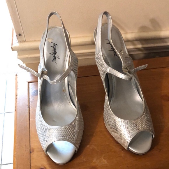 Shoes - Picture 2 of 2